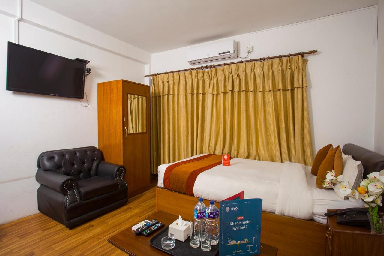 Oyo 104 Hotel Baltic Inn Kathmandu Exteriör bild