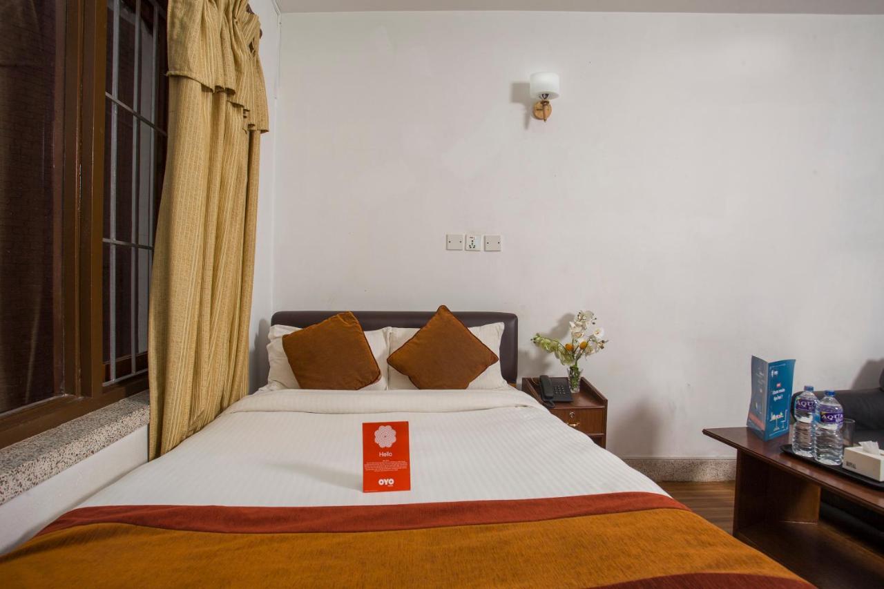 Oyo 104 Hotel Baltic Inn Kathmandu Exteriör bild